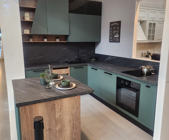 г. Санкт-Петербург, пр-т Будённого, д. 27, кор. 1, стр.1