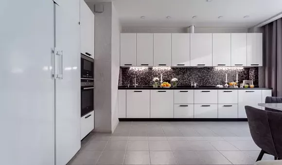 Белая кухня в Мурманске