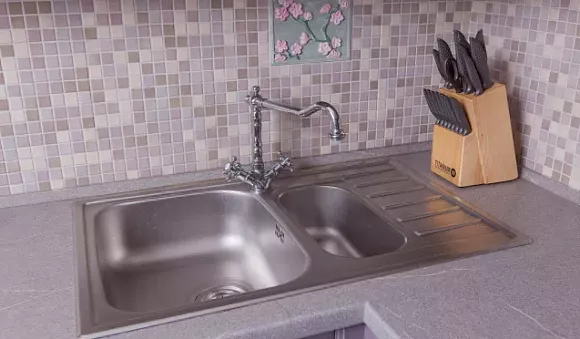 Фиолетовая кухня в Твери