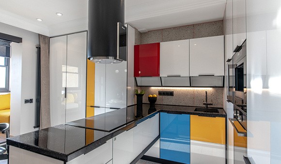 Белая кухня в Санкт-Петербурге