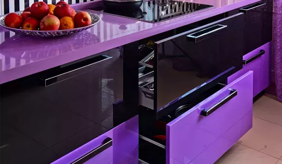 Фиолетовая кухня в Казани